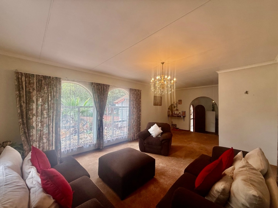 4 Bedroom Property for Sale in Schoemansville North West